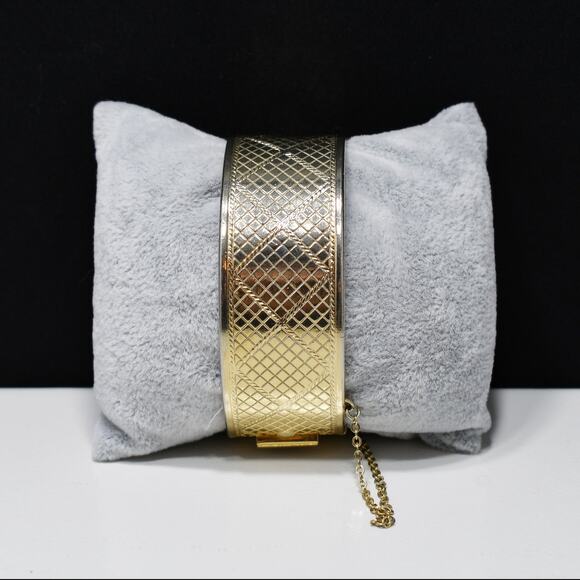 Vintage Coro Pegasus Geometric Hinged Bracelet, Gold Plated, Safety Chain, 1950s - Picture 4 of 10